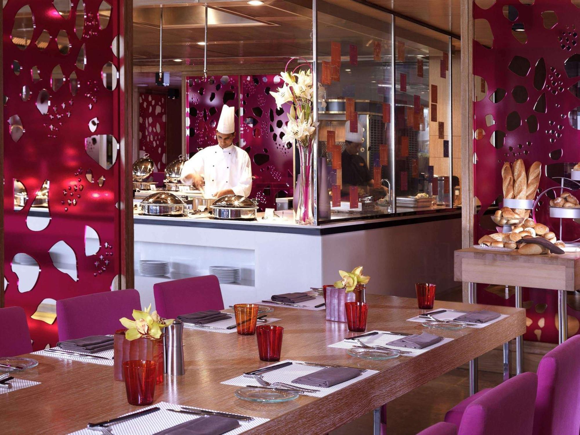 Fairmont Bab Al Bahr Hotel Abu Dhabi Exterior photo The restaurant
