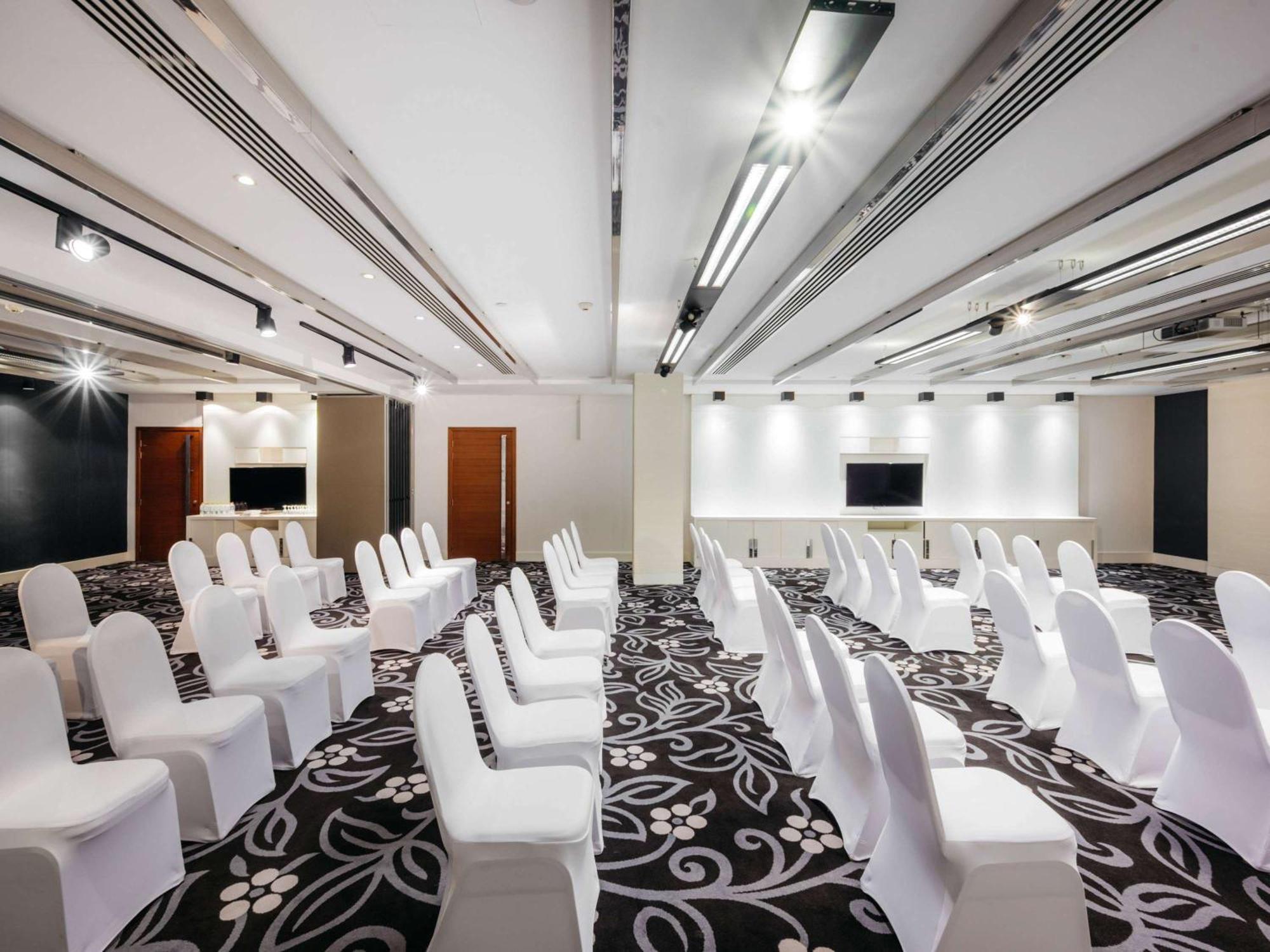 Fairmont Bab Al Bahr Hotel Abu Dhabi Exterior photo Meeting room
